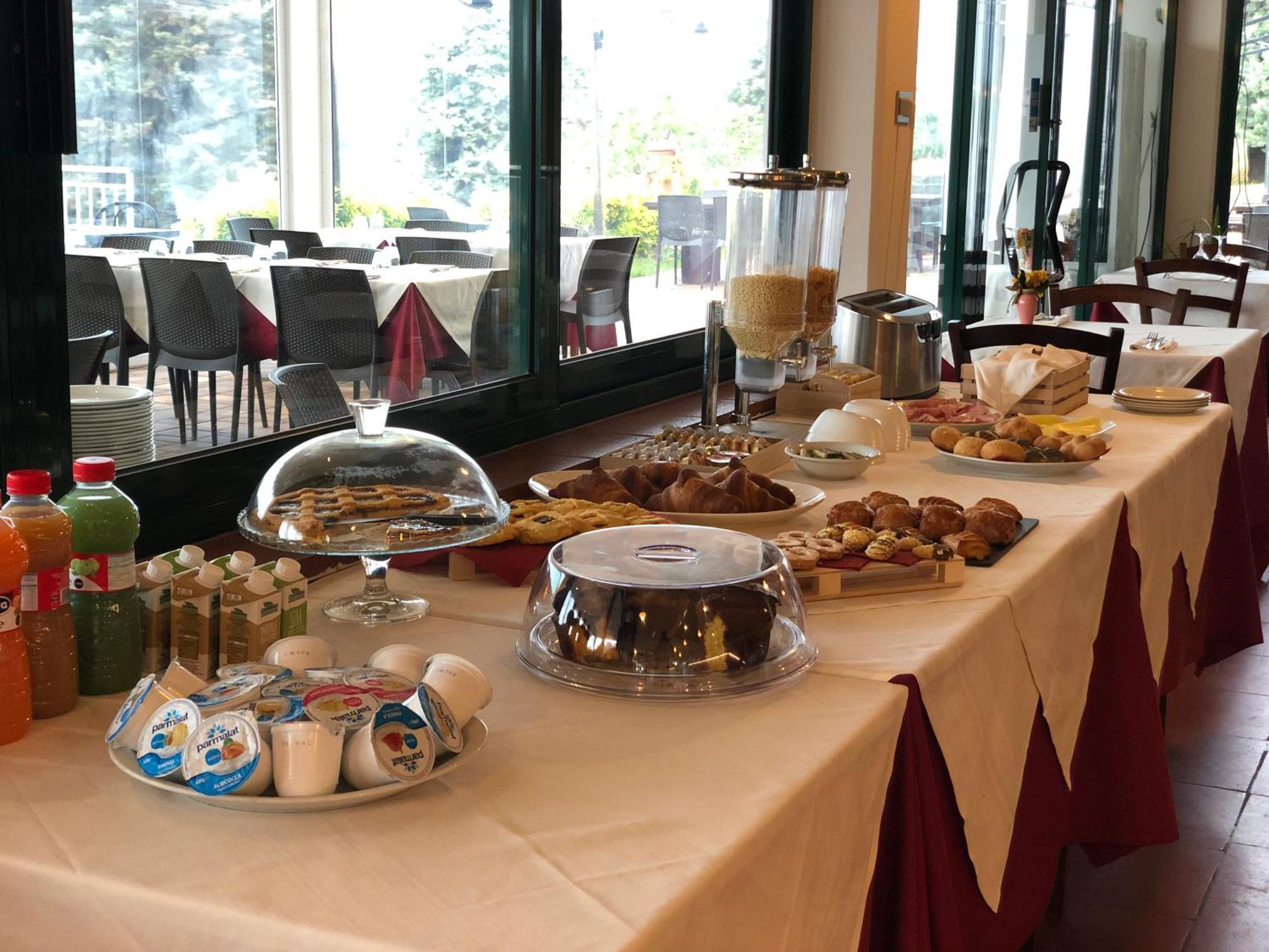 Casablanca Hotel Civitanova Marche Buitenkant foto