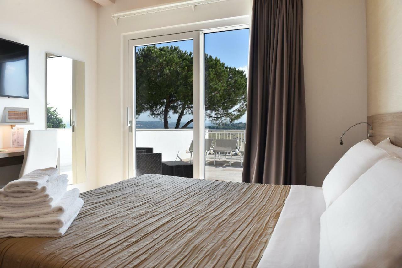 Casablanca Hotel Civitanova Marche Buitenkant foto